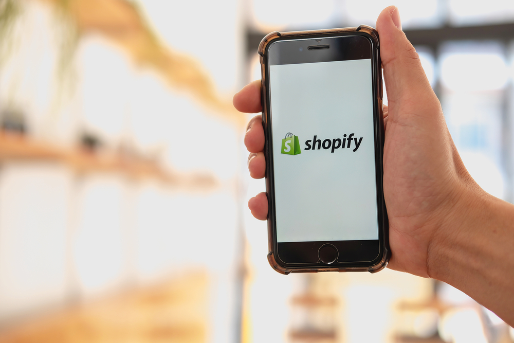 woocommerce or shiopify