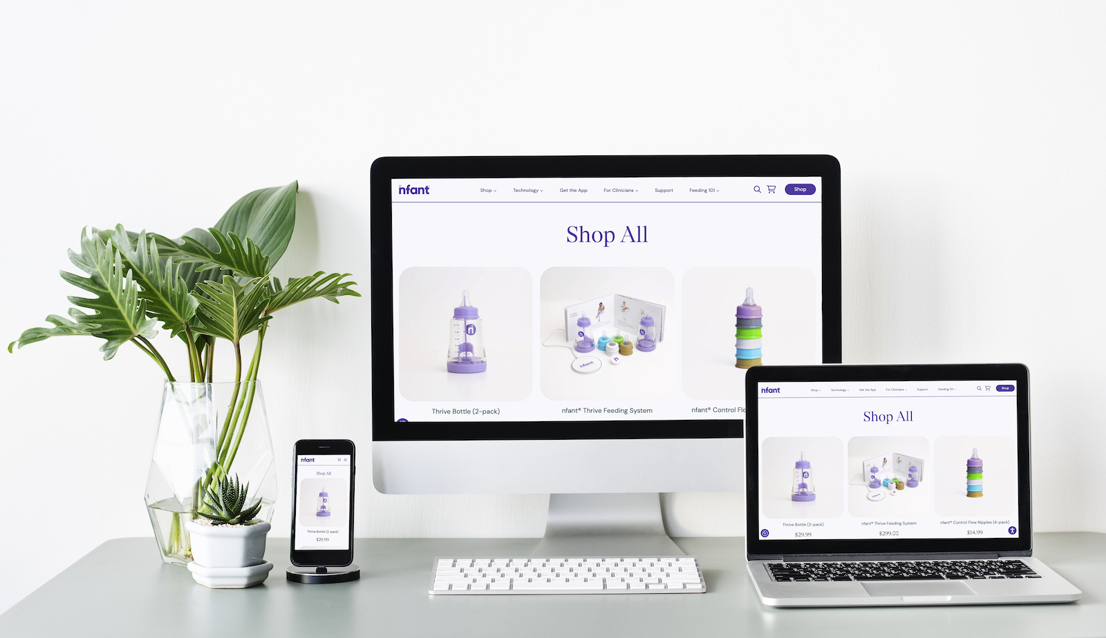 Set of digital devices screen mockup